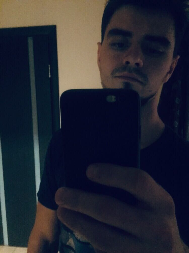  26083707  Slav, 32 ,    