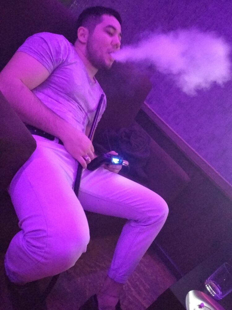  42928087  , 31 ,    