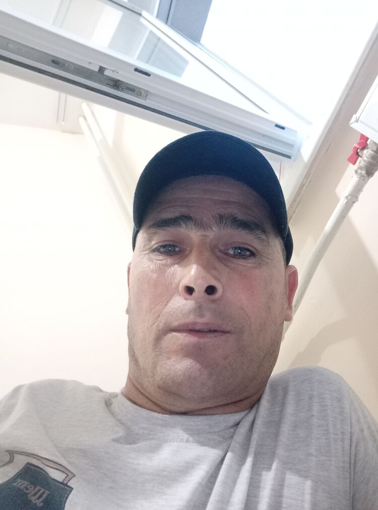  44288887  , 47 ,    