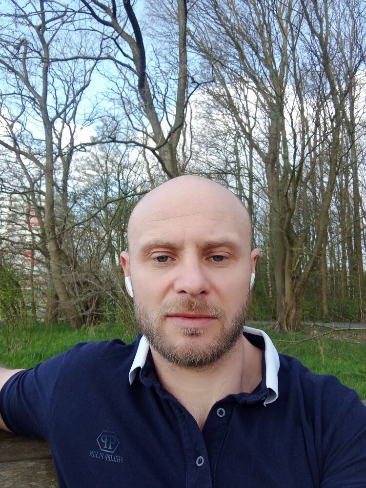  39019677  VOLODYMYR, 41 ,    Bohnice