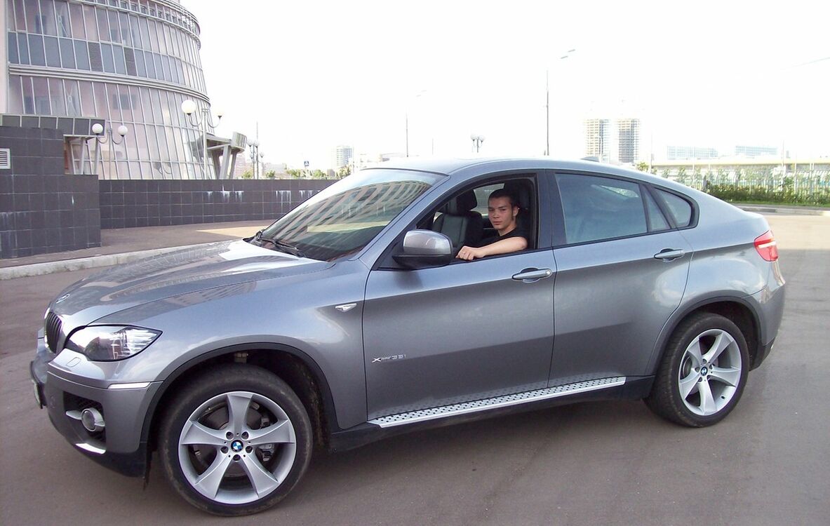  5450947  Arsen, 39 ,    