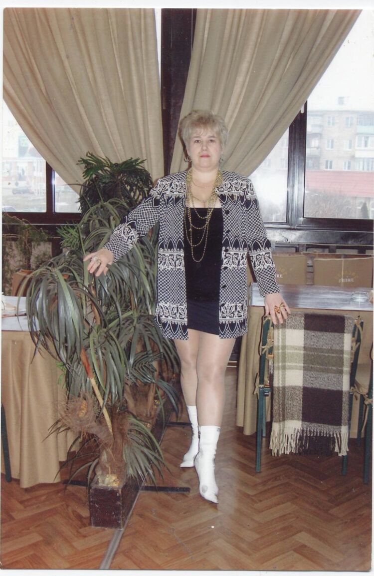  ,   Dinja, 53 ,  