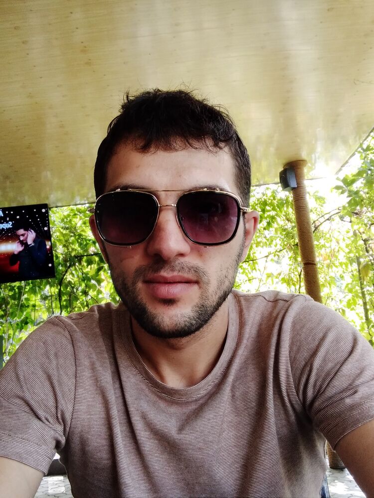  23267247  Karen, 35 ,    