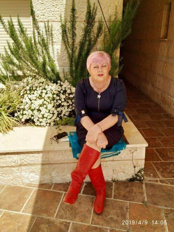  48022727  Liudmila, 59 ,    
