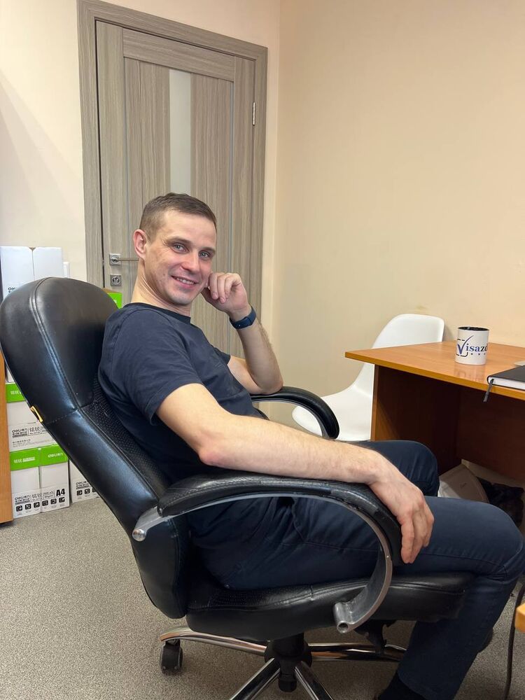  ,   Alex, 40 ,   ,   , 