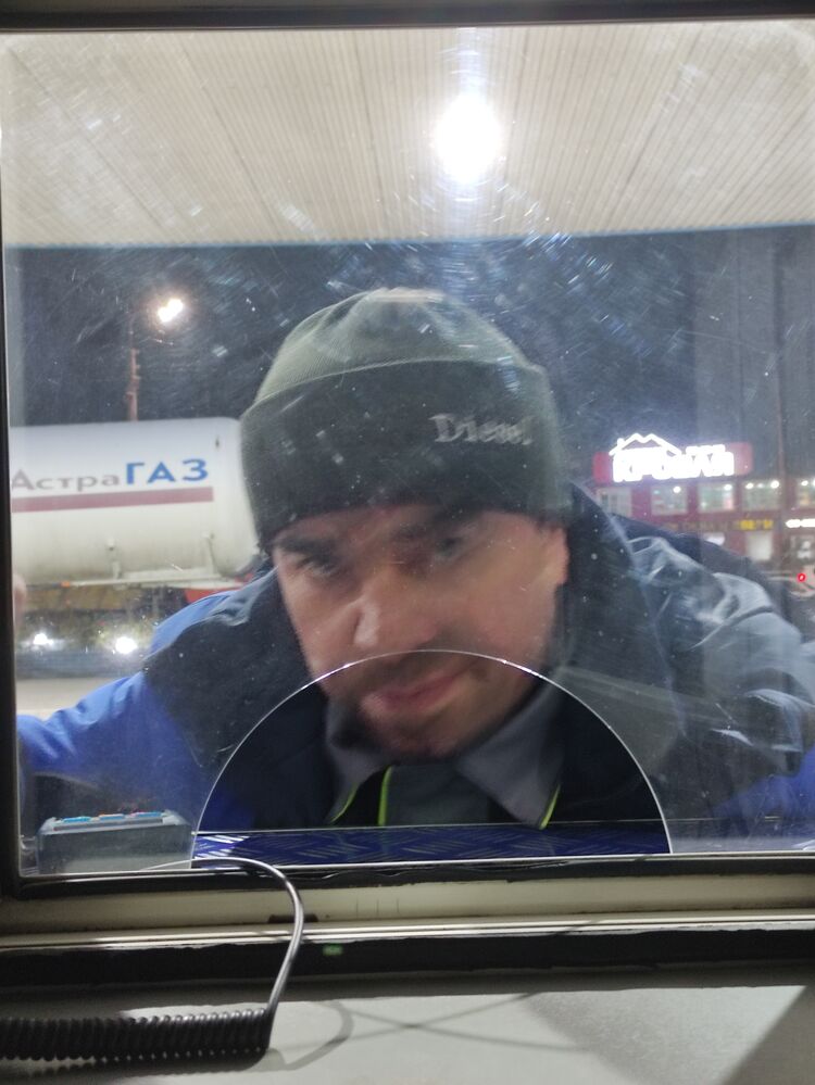 47690417  , 52 ,    