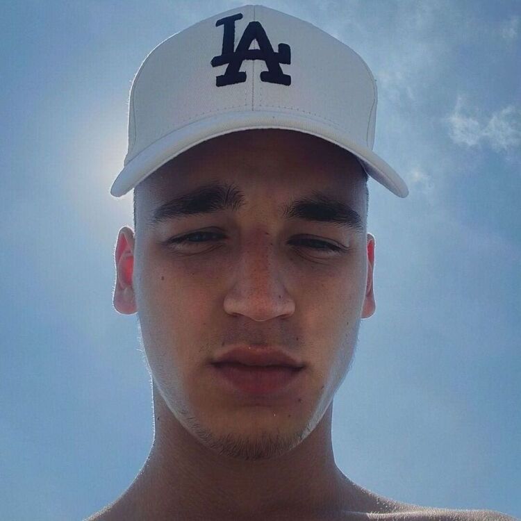 ���� 35982417 ����� ������, 22 ����, ���� ���������� � ������������