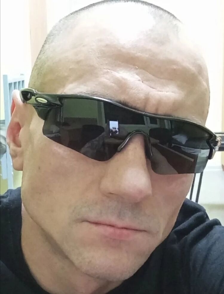  48954057  Dmitry, 40 ,    
