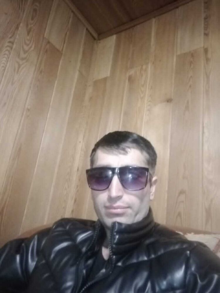  49952897  , 32 ,    