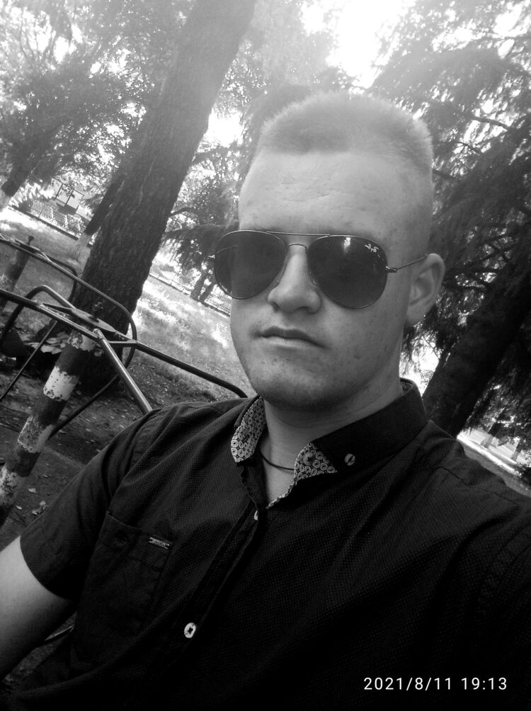  ,   Andriy, 25 ,   ,   