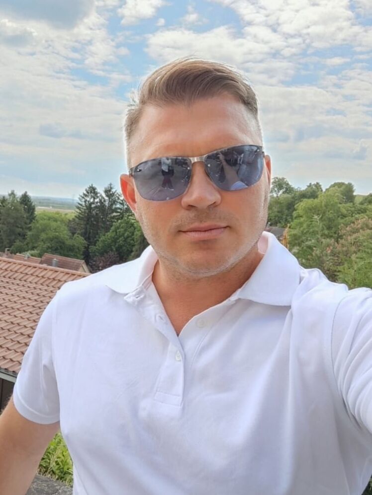  ,   Dennis, 34 ,   ,   , c , 