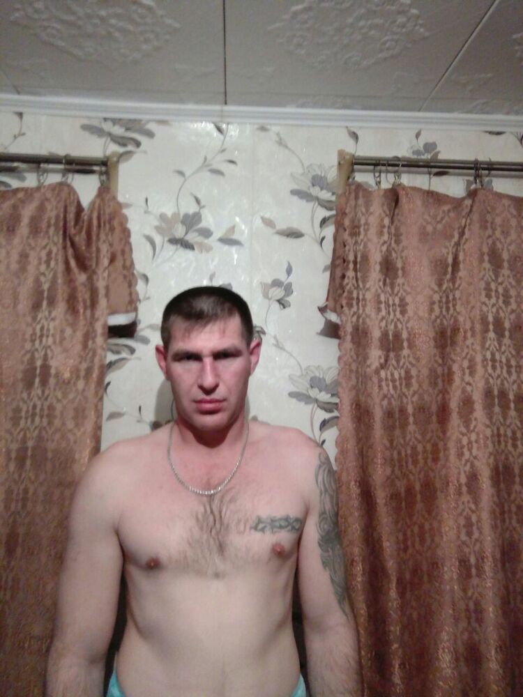  ,   Vitalik, 47 ,  