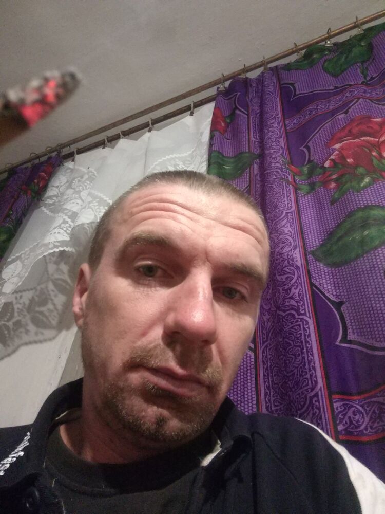  46908017  , 37 ,    