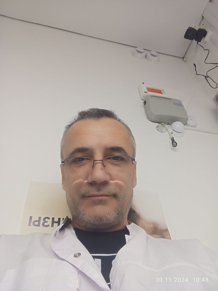  48052987  , 52 ,    
