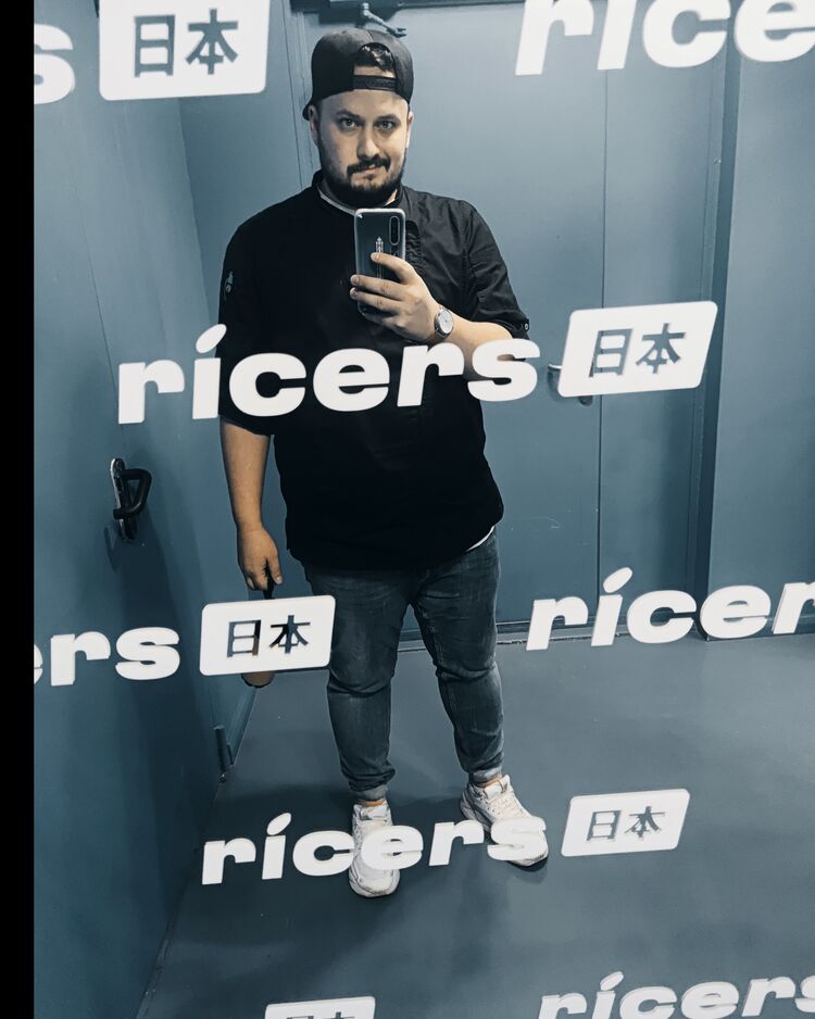  32850757  , 35 ,    