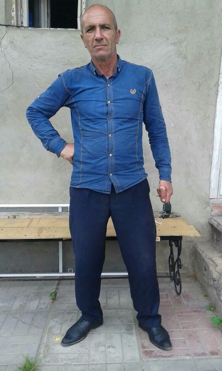  38483937  Egishe, 58 ,    