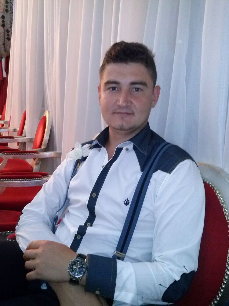  ,   Serj, 36 ,   