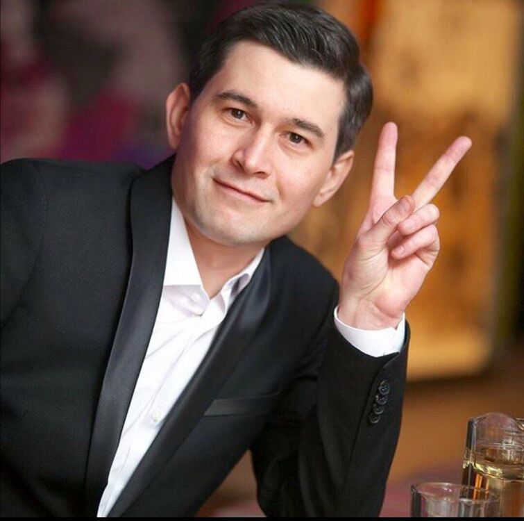  ,   Anton, 38 ,   
