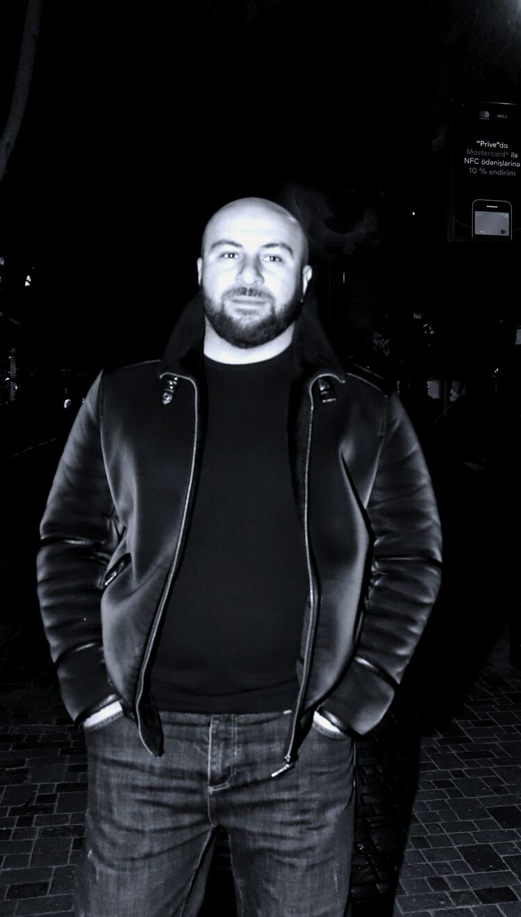  54666047  Davud, 35 ,    Podgorica