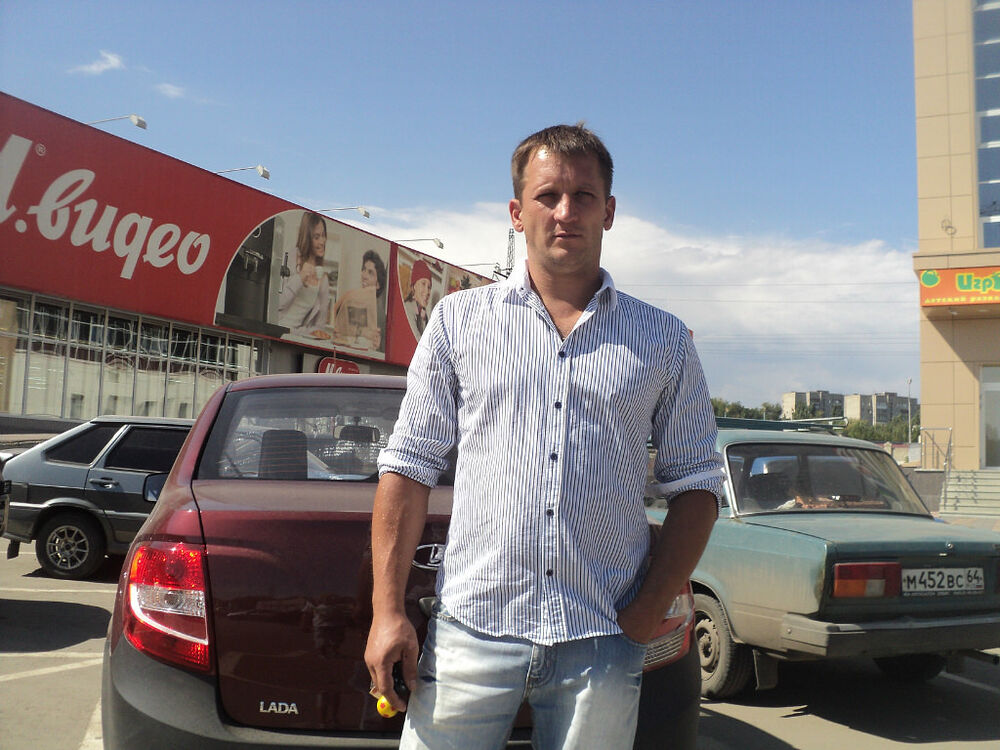  11817667  Sergei, 47 ,    