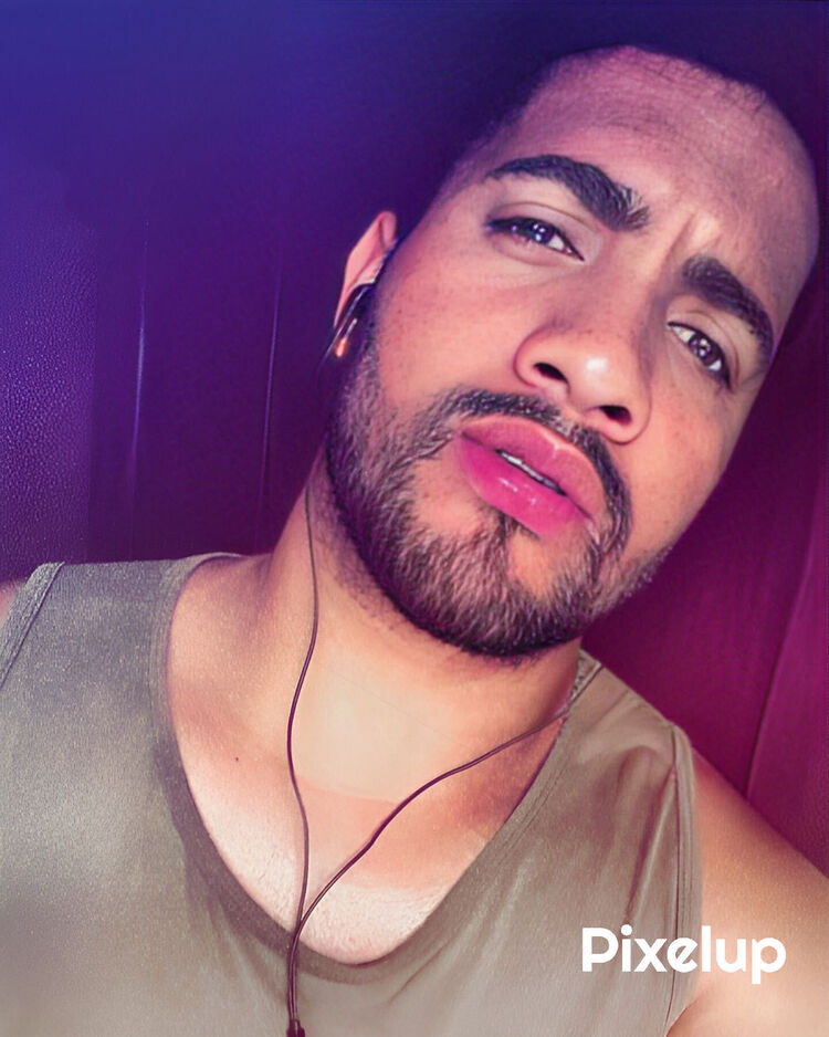  28627217  Giovanny, 25 ,    --