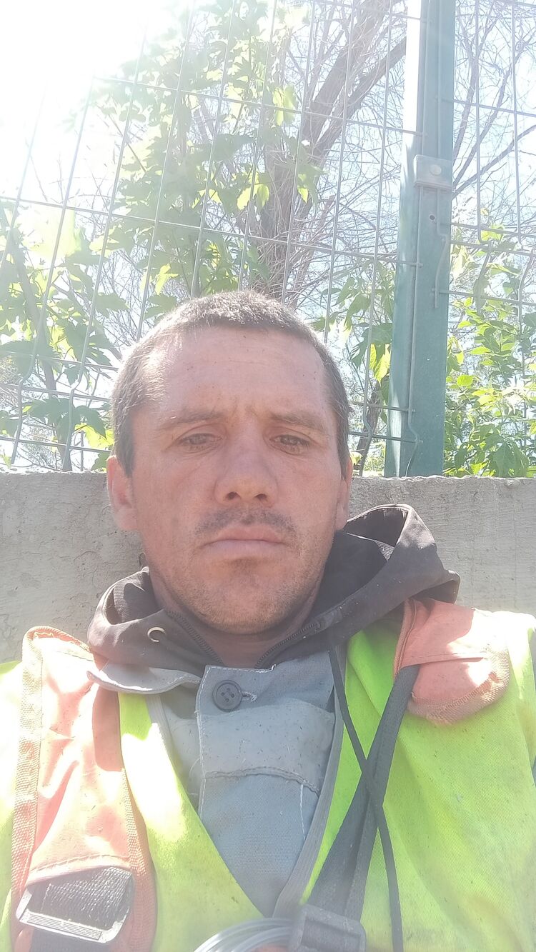  --,   , 41 ,     