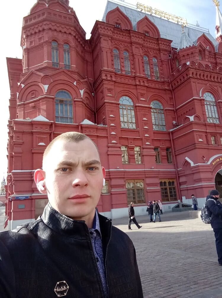  ,   Anton, 27 ,     , c 