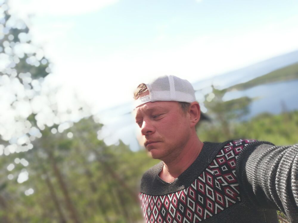  27454597  Evgen, 36 ,    