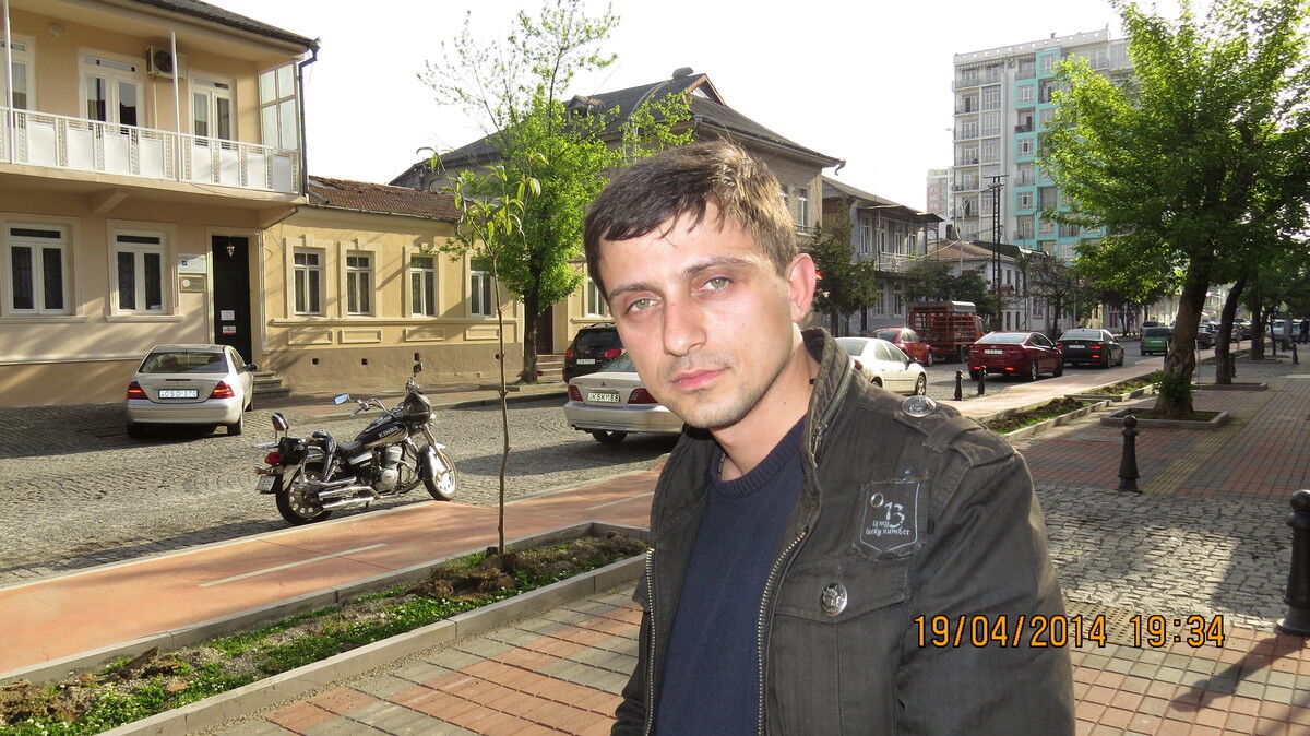  4388927  Sergey, 40 ,    