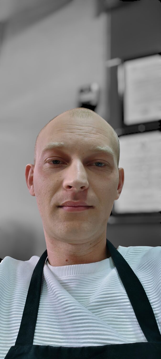  48033437  Viteok, 32 ,    