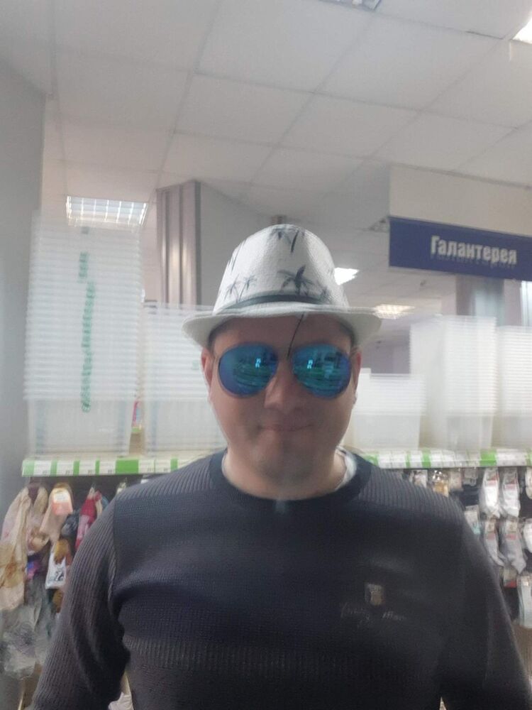  16057177  Vladimir, 43 ,    