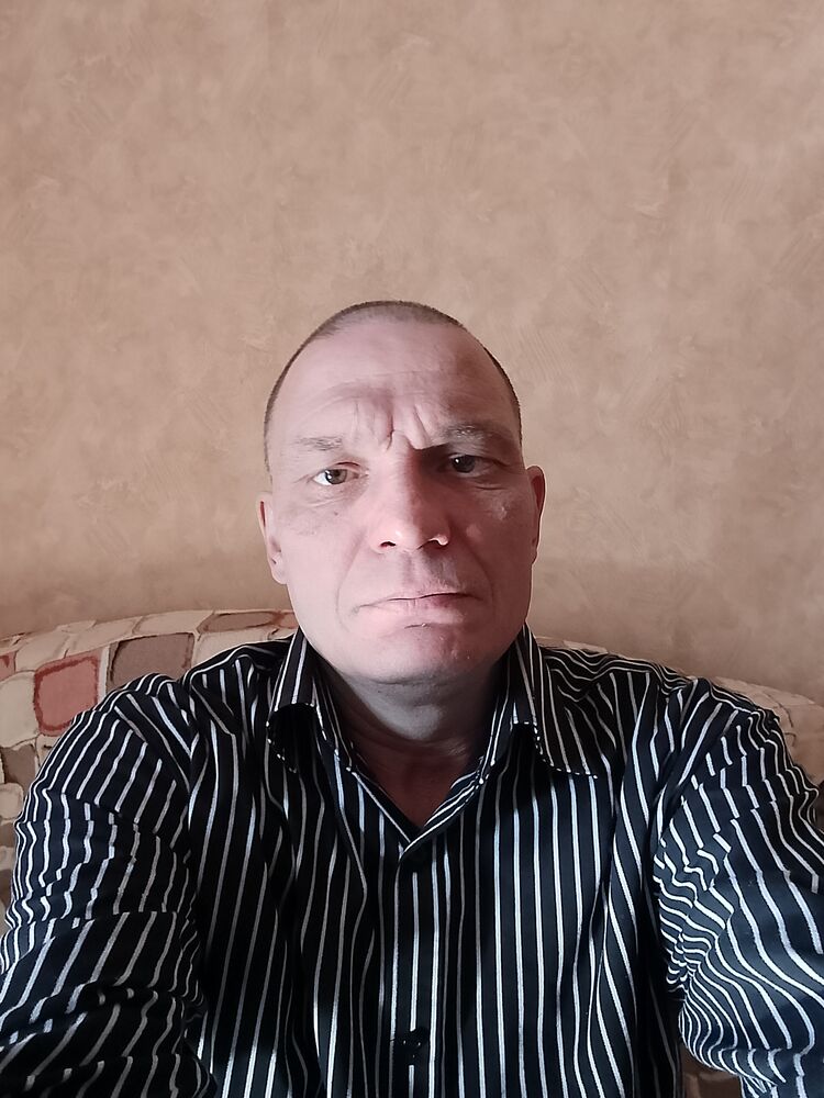  46634557  , 52 ,    
