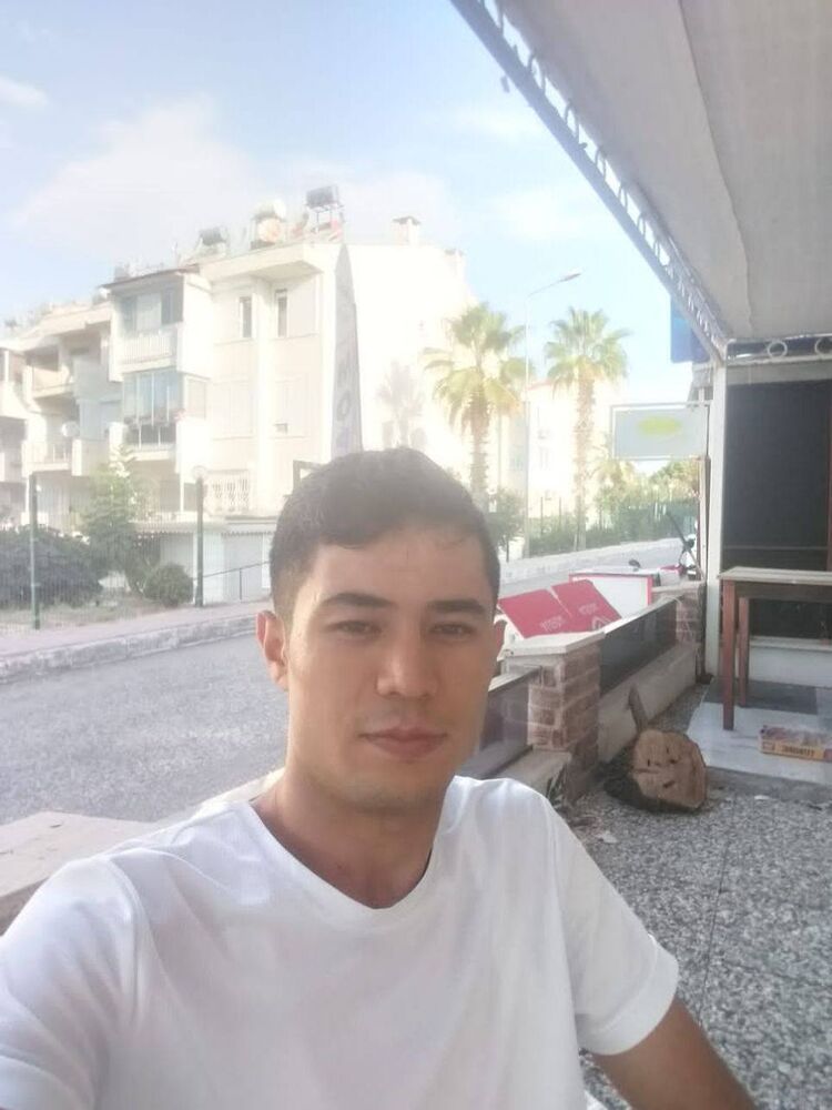  54233127  Islom, 27 ,    Bielany Wroclawskie