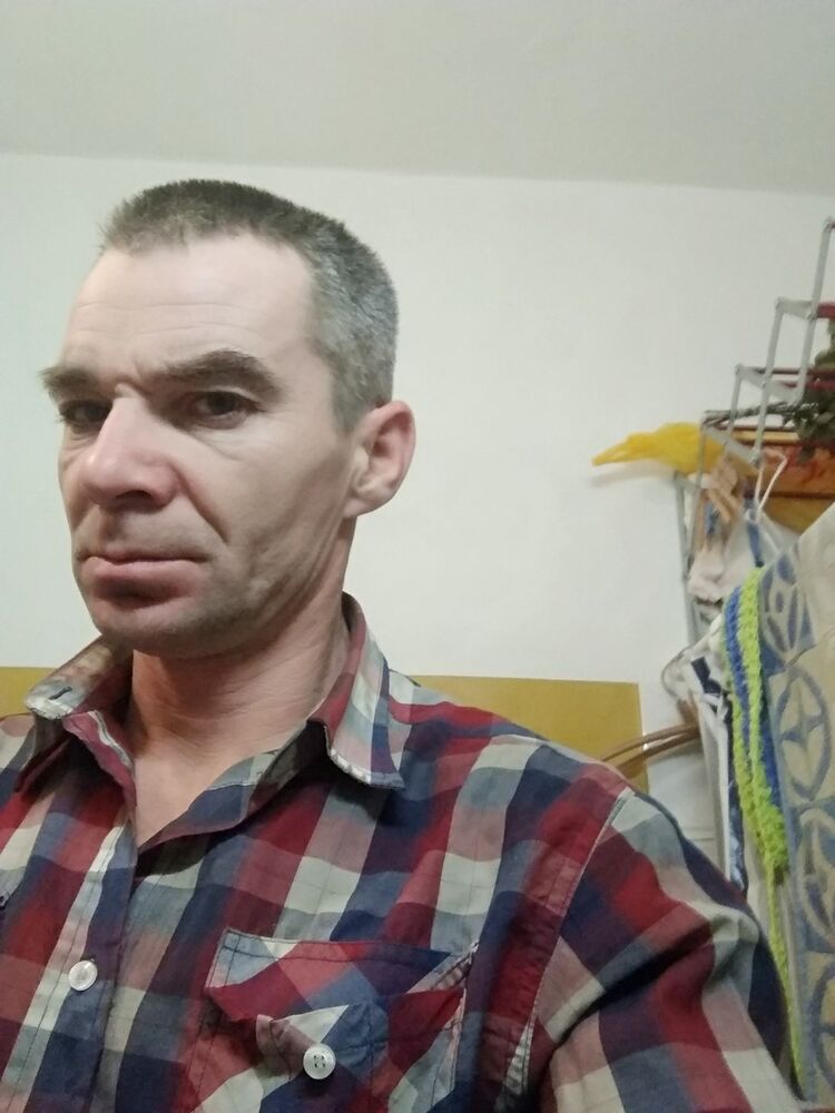  ,   Robert, 48 ,   ,   , c 