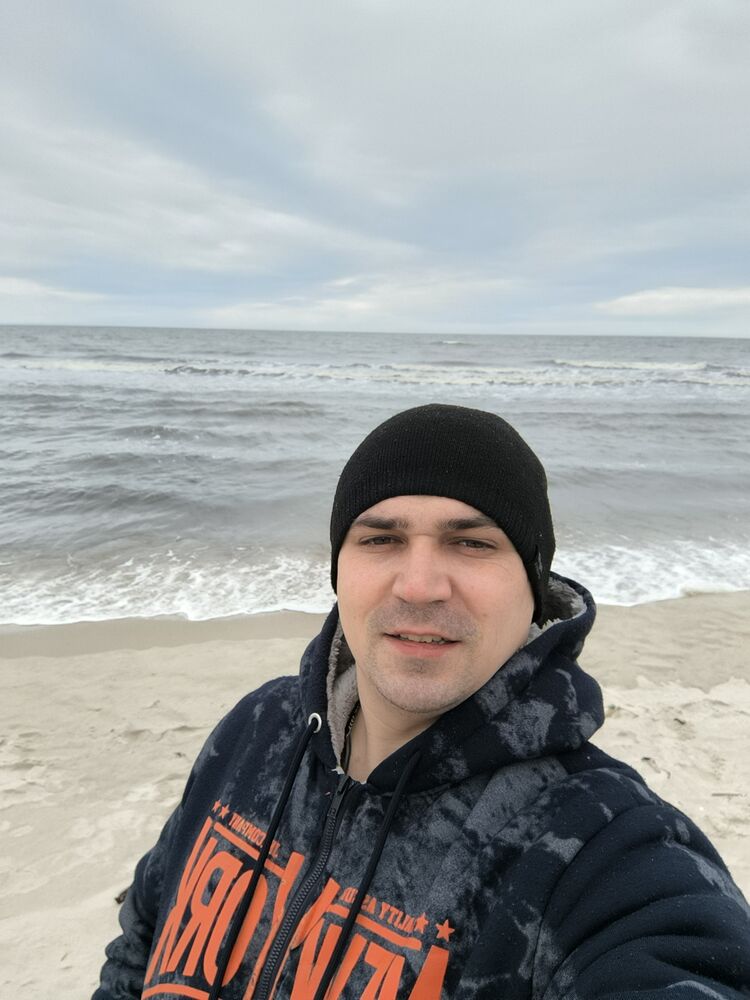  Novy Jicin,   Mykola, 29 ,   , 