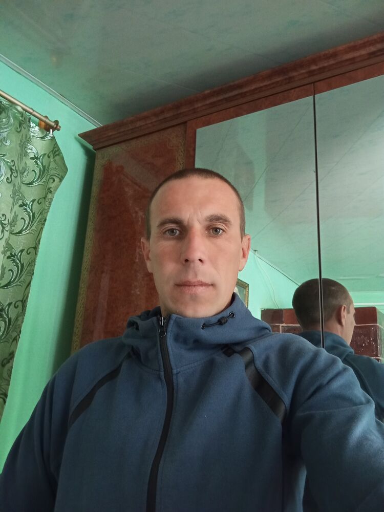  47067577  , 32 ,    