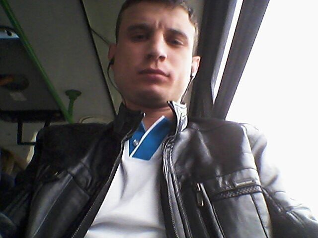  7802057  , 33 ,    