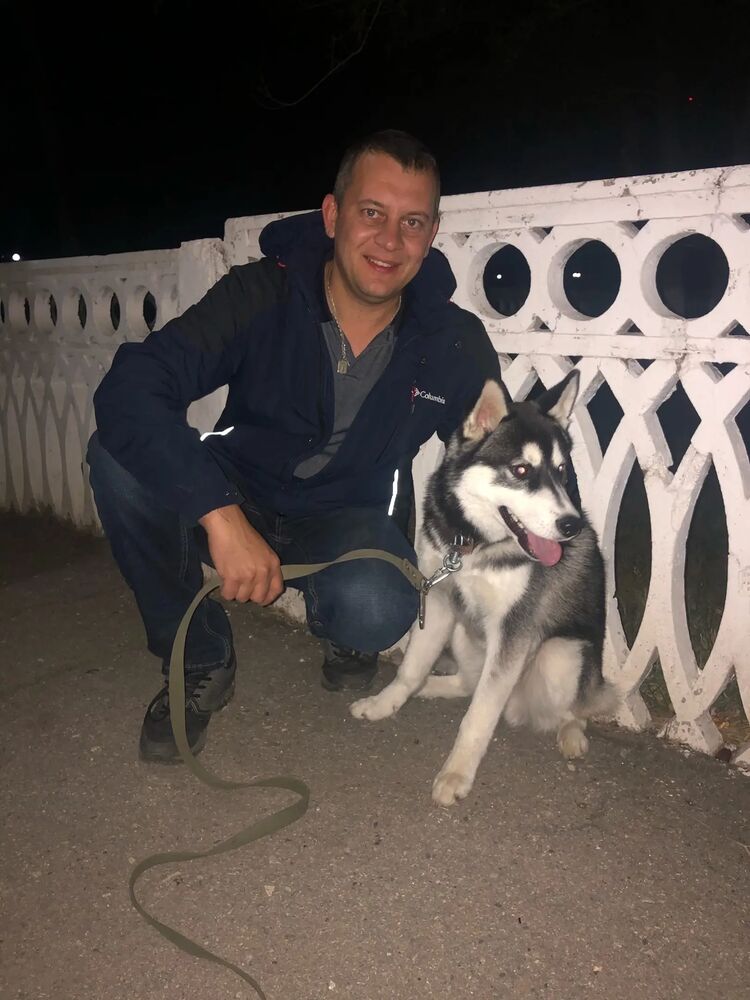  34394717  Vitaly, 40 ,    