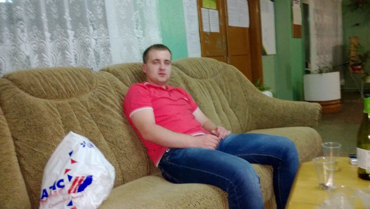  ,   Dima, 32 ,  