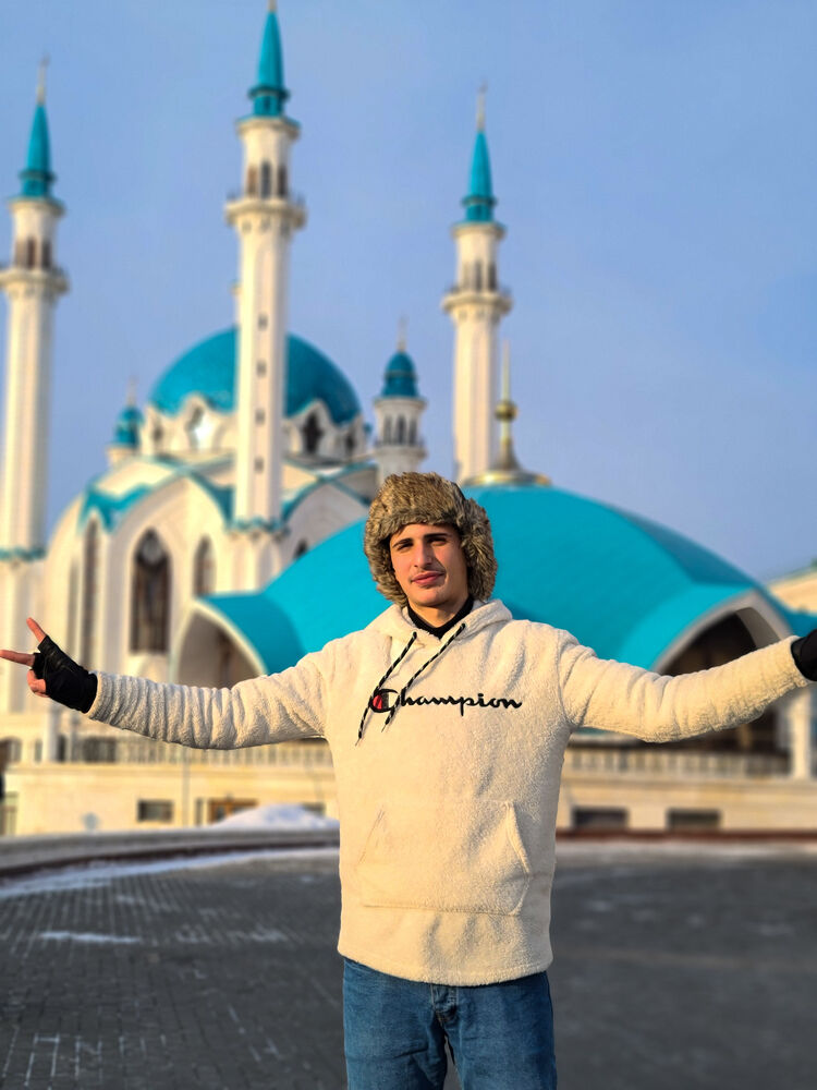  ,   Khosin, 21 ,   ,   