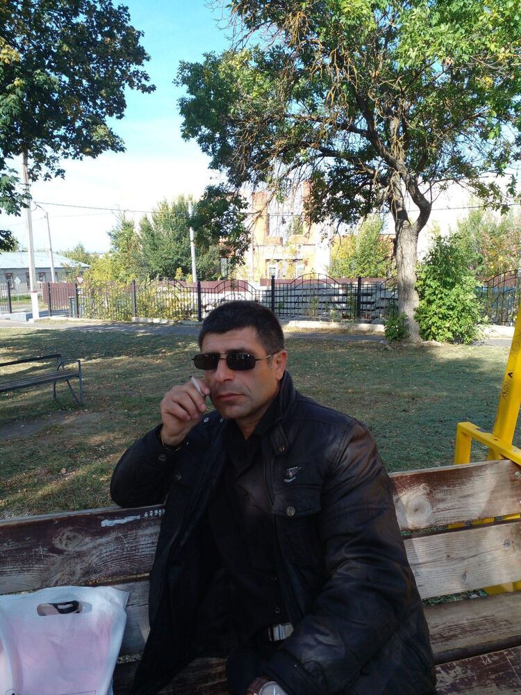  ,   David, 46 ,   c 