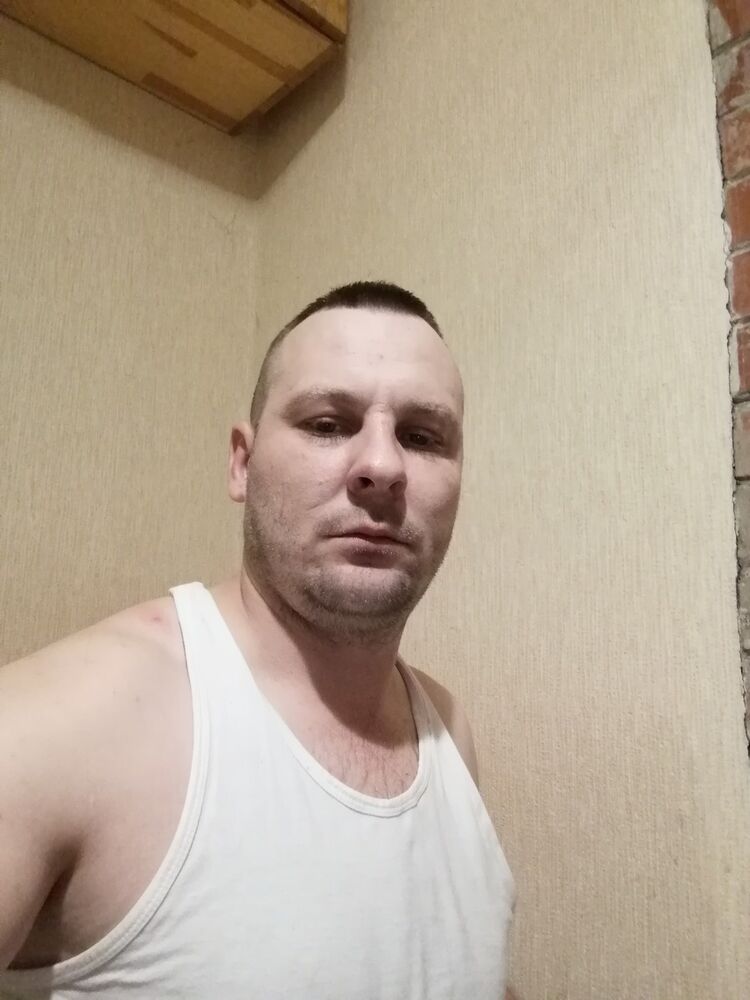  18254777  Janis, 37 ,    