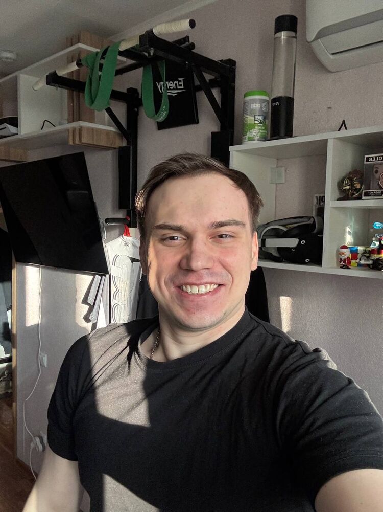  50497907  Artem, 22 ,    