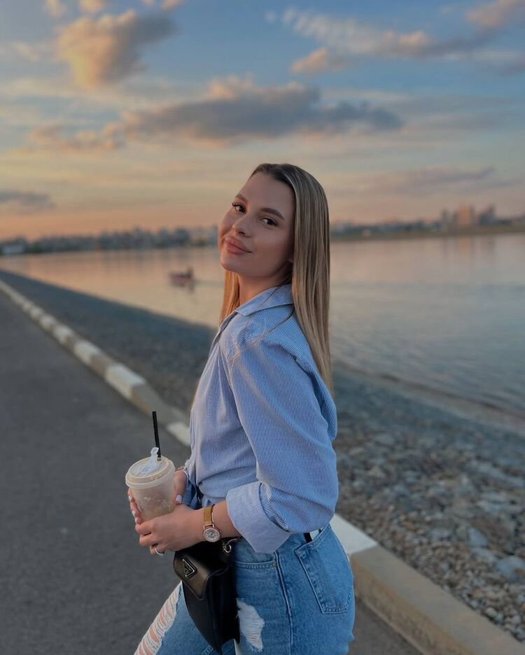  54752297  , 24 ,    -