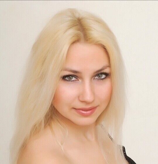  11205957  Alina, 39 ,    