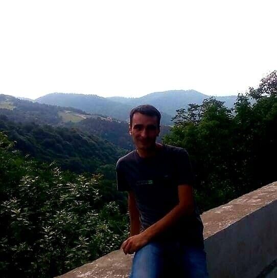 ,   Arman, 37 ,  
