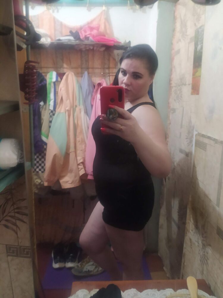  ,   Marina, 40 ,     