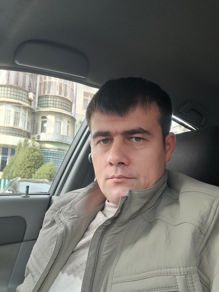  24471827  Izzat, 36 ,    