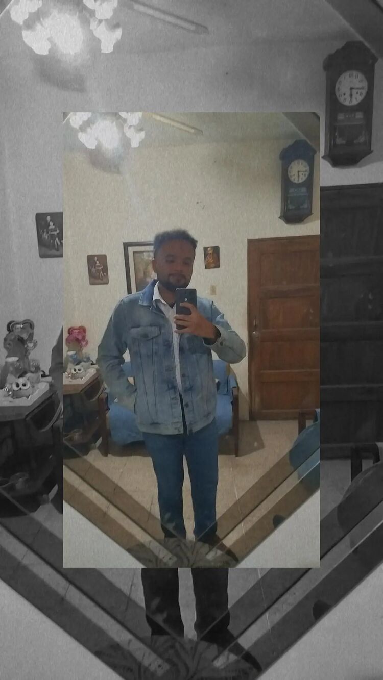  Guayaquil,   Jesus, 23 ,   ,   