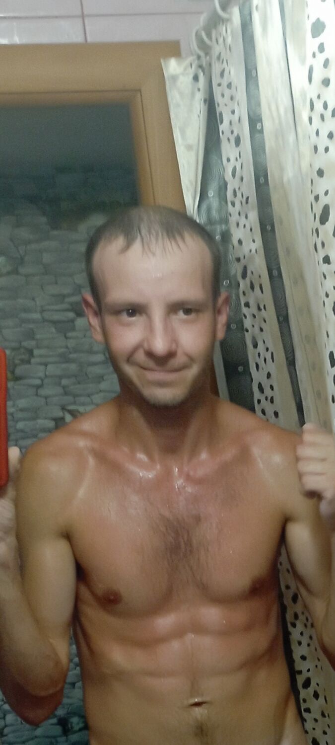  45247267  Alex, 38 ,    